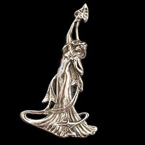 🆕 Sterling Silver Art Nouveau Lady Pendant – Signed Artisan 4.8g